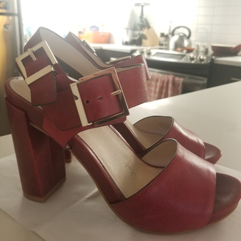 Kenneth Cole, Red Leather Pumps, Size 8.5